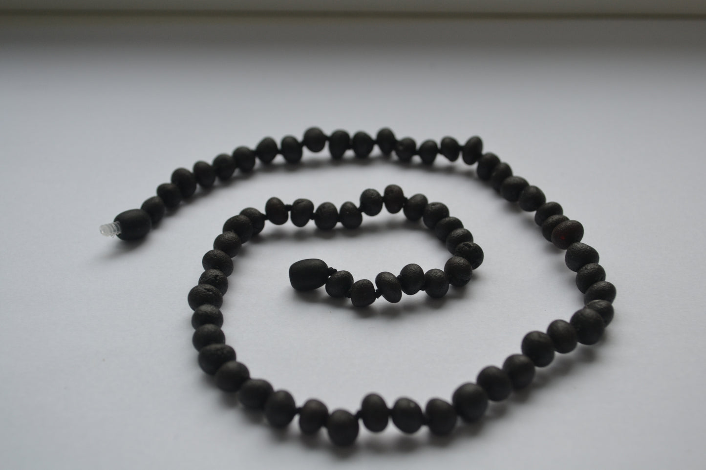 Amber Woman necklace raw black 45cm